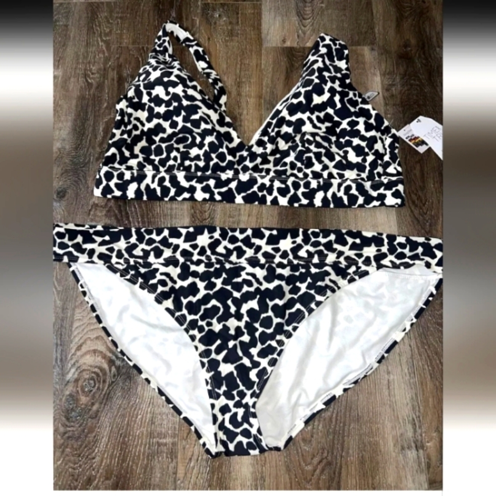 Time and Tru Black and White Bikini